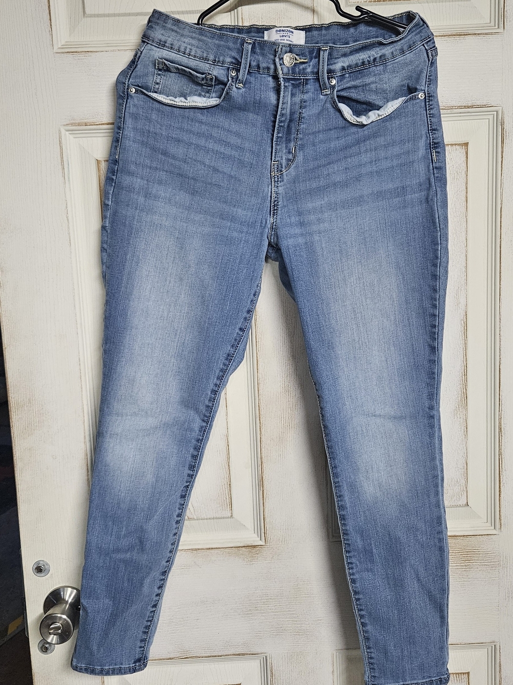 Denizen from Levi's Light Blue Women's Skinny Jeans